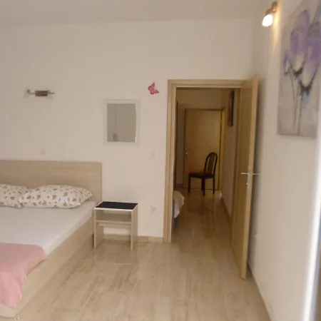 Haus Pehar Pensionat Baška Voda