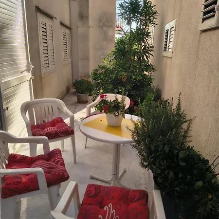 Pensionat Haus Pehar Baška Voda