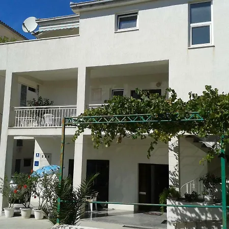 Haus Pehar 3*
